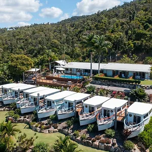 https://resort-freedom-shores-airlie-beach.queenslandhotels.net
