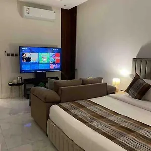 استديو انيق وهادئ بمدخل ذاتي المملكة العربية السعودية