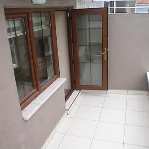 My Nevizadem Oda ve Kahvaltı